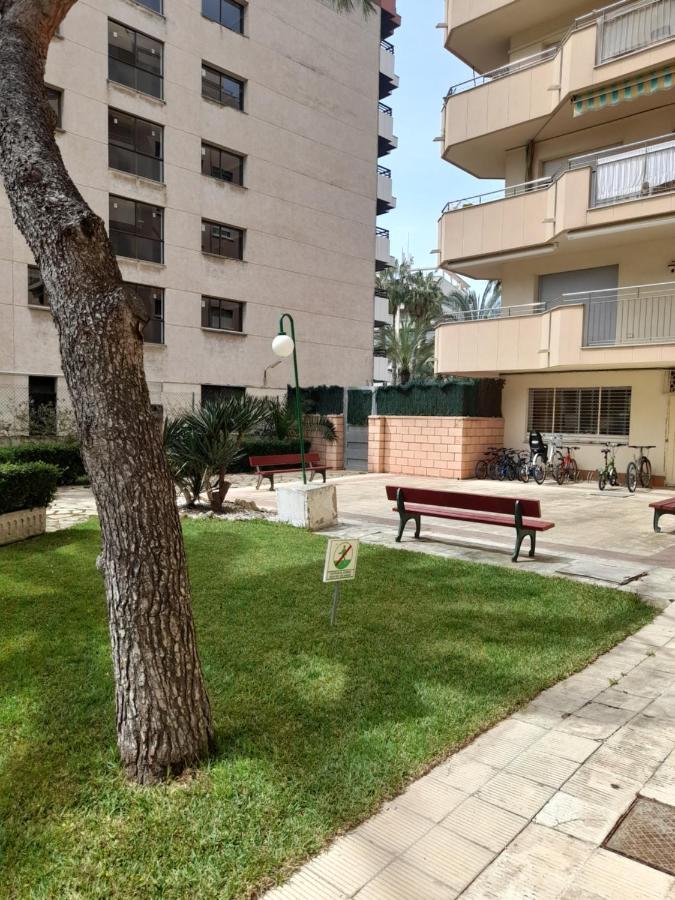 Apartamento En Salou Bagian luar foto